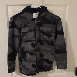 NWT Abercrombie Kids Gray Camo Hoodie Snap Shacket  Size 7/8
